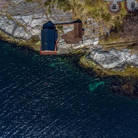 Sea Lodge Coast, Kristiansund Bergesoya