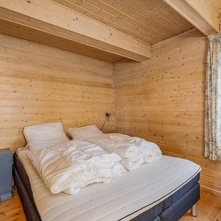 Sea Lodge Coast, Kristiansund Bergesoya